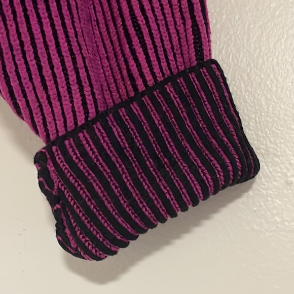 ~pink and black striped cropped sweater~ - Picture 3 of 4